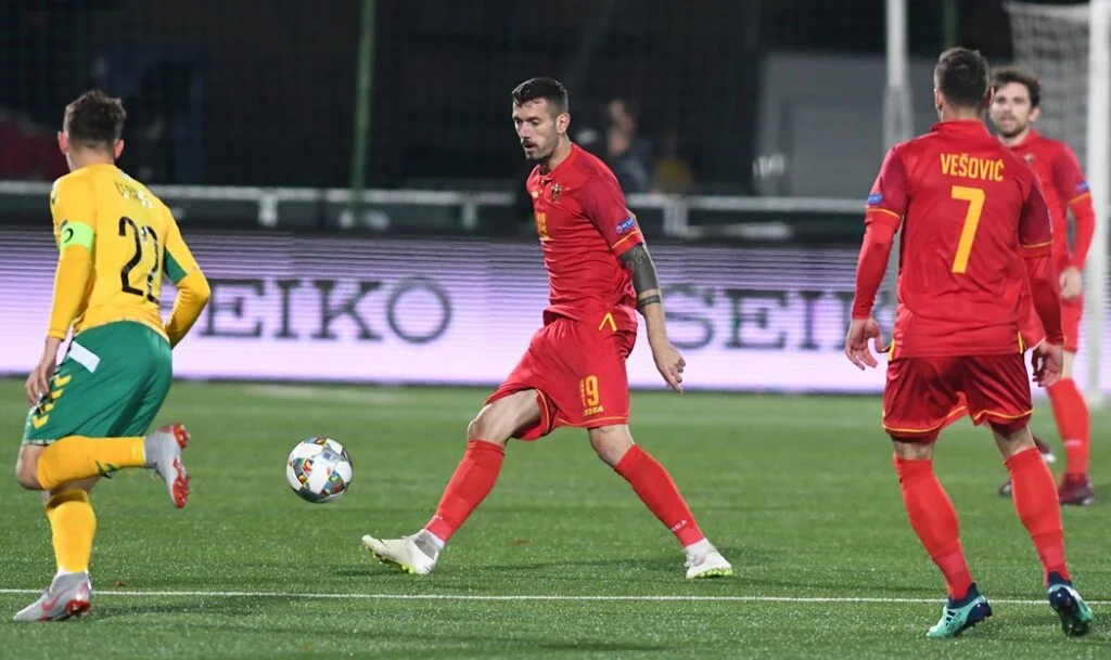 juegaenlinea lituania vs montenegro